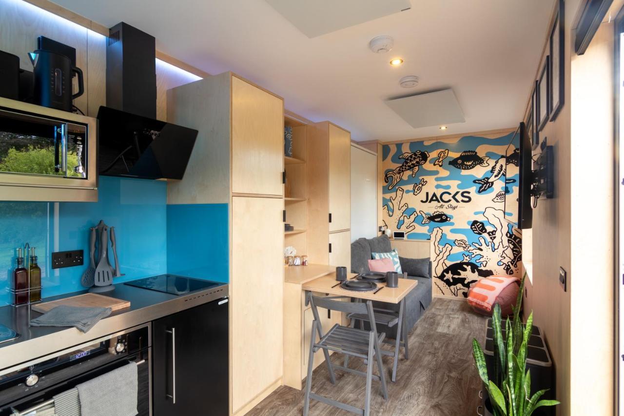 The Reef - Unique Hot Tub Cabin In Millport Bagian luar foto